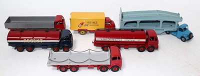 Lot 2097 - A Dinky Toys loose commercial vehicle diecast...