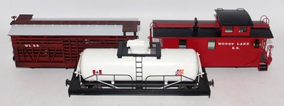 Lot 932 - 3 narrow gauge 32mm track gauge freight cars...