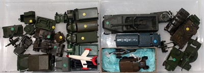 Lot 2154 - A Dinky Toys and Skybirds loose military...