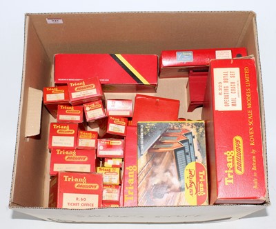 Lot 945 - Box containing Triang and Hornby scenic items,...