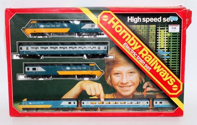 Lot 948 - A Hornby R685 3 car BR blue/grey HST train set...