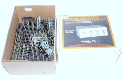 Lot 977 - A Gaugemaster Model TS controller (M-BM)...