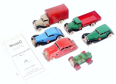 Lot 3219 - A Triang Minic No. 1 constructor's set...