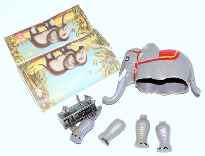 Lot 3226 - A Speilwaren plastic and clockwork elephant...