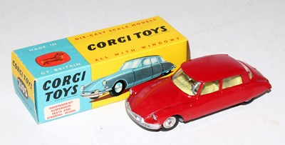 Lot 1675 - A Corgi Toys No. 210S Citroen DS19 comprising...