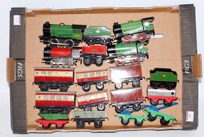 Lot 353 - A large tray of 18 Hornby post war items...
