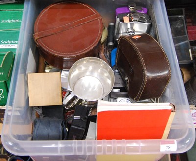 Lot 78 - A box of various items to include cameras, hip...