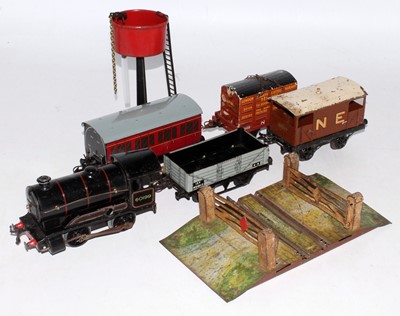 Lot 363 - A small box containing 7 x various Hornby...