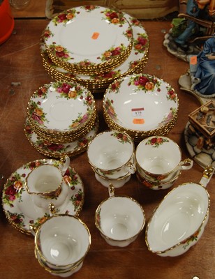 Lot 175 - A Royal Albert Old Country Roses pattern part...