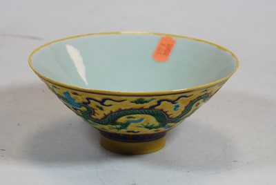 Lot 245 - A Chinese export porcelain bowl, of circular...
