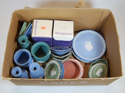Lot 258 - A box of miscellaneous Wedgwood Jasper wares,...