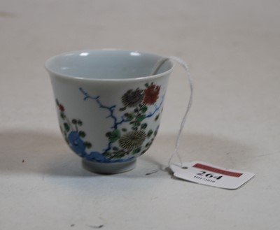 Lot 264 - A Chinese export porcelain tea bowl, of bell...