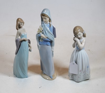 Lot 266 - A Lladro Spanish porcelain figure 'My Sweet...