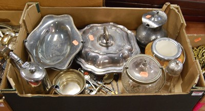 Lot 308 - A box of miscellaneous metalware to include an...