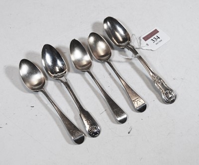 Lot 334 - A 19th century silver teaspoon in the Kings...