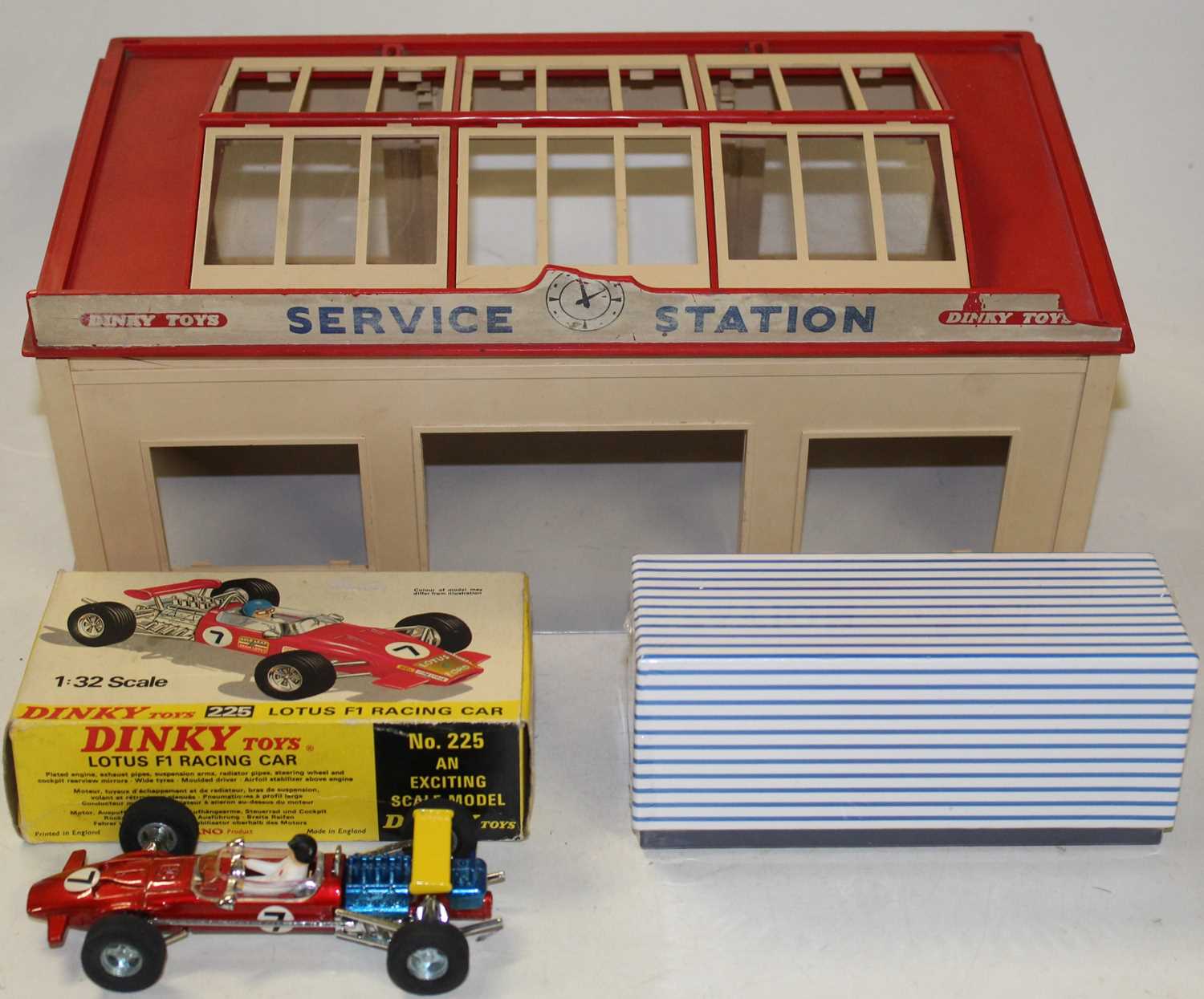 Lot 1538 - A Dinky Toys plastic service station, a Dinky...