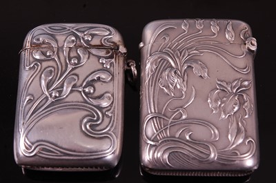 Lot 2097 - A German Art Nouveau silver vesta, of hinged...