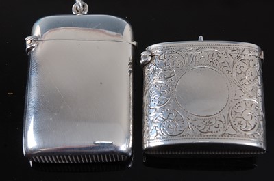 Lot 2100 - An Edwardian silver Sirus Patent vesta, of...
