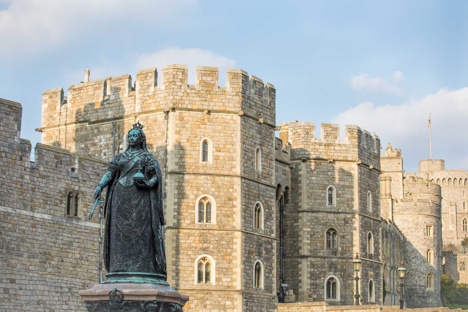 Lot 144 - Private Tour of Windsor Castle for 10 Couples...