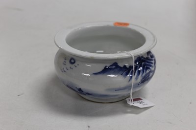 Lot 259 - A Chinese blue and white bowl of squat...