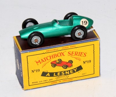 Lot 2354 - A Matchbox 1/75 series No. 19 Aston Martin...