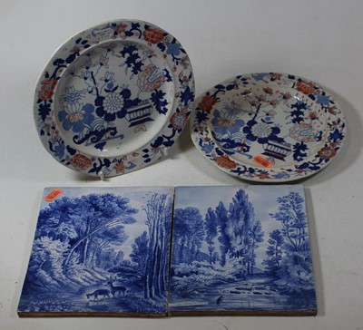 Lot 42 - A pair of early 19th century Masons plates,...