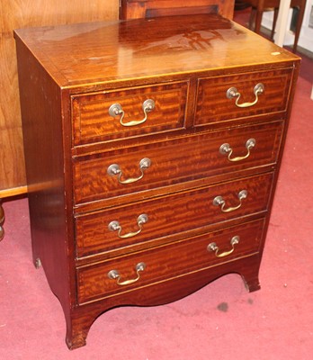 Lot 1436 - A mahogany and crossbanded small square chest...