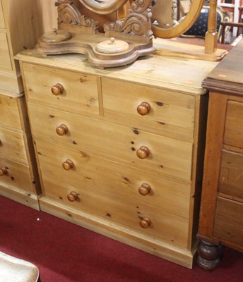 Lot 1407 - A modern pine chest of drawers, w.95cm