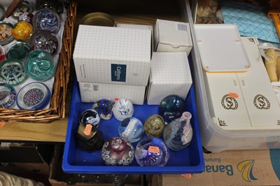 Lot 85 - A collection of various paperweights to...
