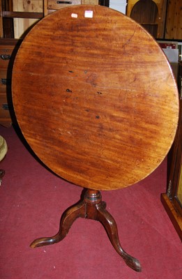 Lot 1263 - An early 19th century mahogany circular...