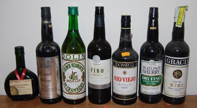 Lot 1253 - Dolamore Manzanilla Special Extra Dry Sherry,...