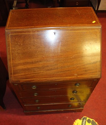 Lot 1456 - An Edwardian mahogany and chequer strung...