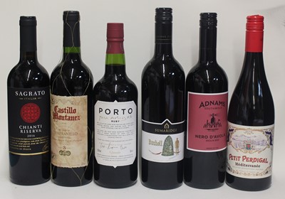 Lot 1416 - Mixed lot of wines, to include various red...