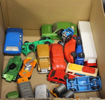 Lot 79 - A collection of loose and playworn diecast and...