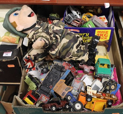 Lot 89 - A box of assorted loose and playworn diecast...