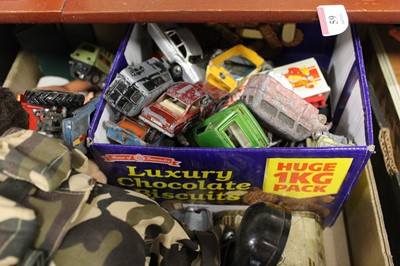 Lot 89 - A box of assorted loose and playworn diecast...