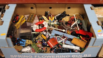 Lot 95 - A box of assorted loose and playworn diecast...