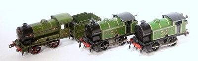 Lot 292 - Three green Hornby 0-4-0 LNER clockwork locos -...