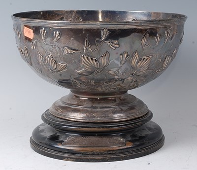 Lot 2123 - An Edwardian silver footed rose bowl, the...