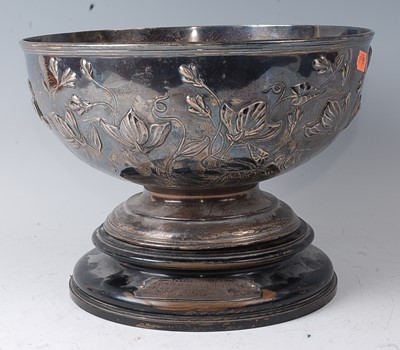 Lot 2123 - An Edwardian silver footed rose bowl, the...