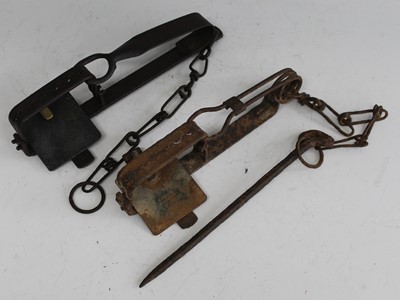 Lot 446 - * An early 20th century gin trap, having 4"...