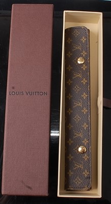 Lot 2259 - An 18ct yellow gold Louis Vuitton Idylle...