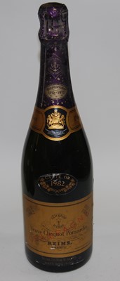 Lot 1188 - Veuve Clicquot Ponsardin Vintage Champagne,...