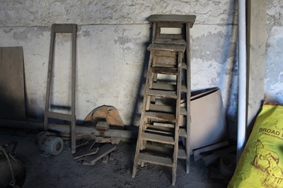 Lot 52 - 2 x Wooden Step Ladders