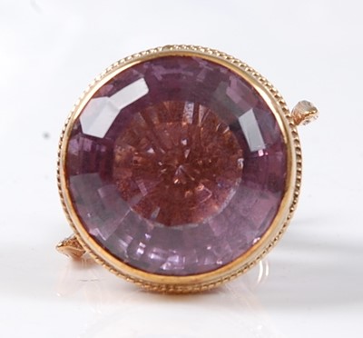 Lot 2516 - A 9ct yellow gold amethyst openwork fob...