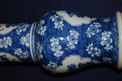 Lot 1 - A Chinese export blue and white Gu vase,...