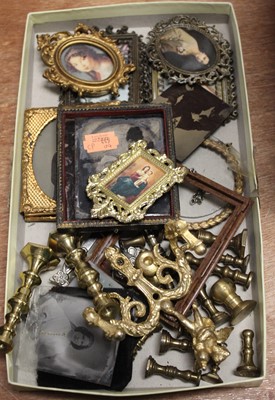 Lot 270 - A box containing a collection of dolls house...