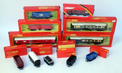 Lot 574 - Quantity of Triang Hornby rolling stock...