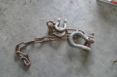 Lot 188 - Length of Chain and Heavy Shackel