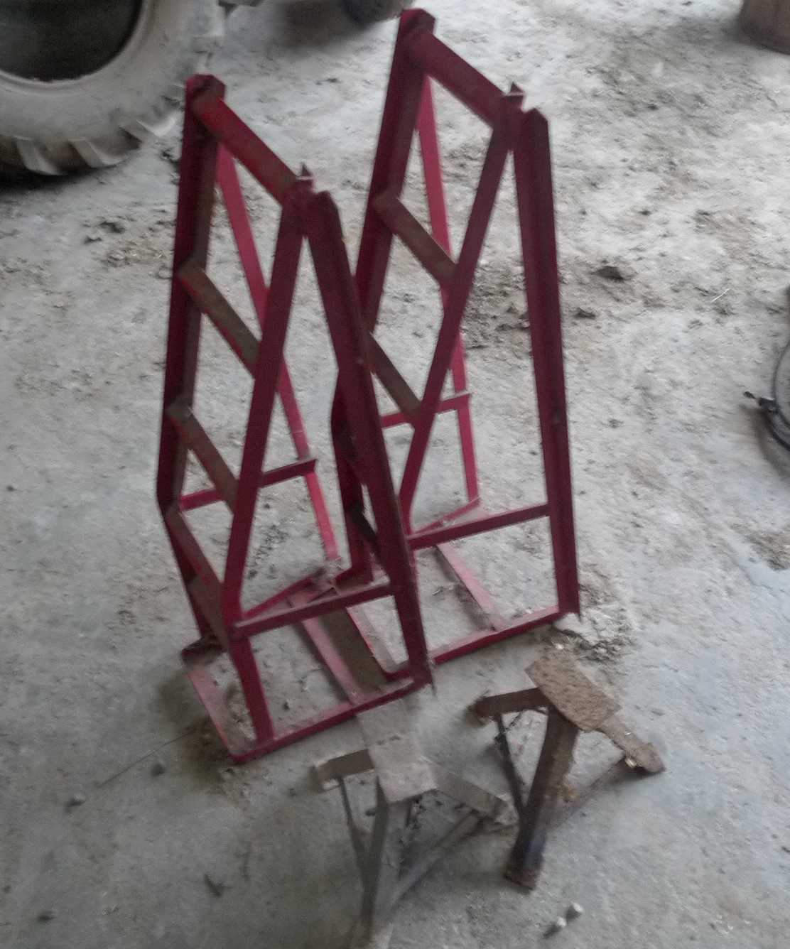 Lot 189 - Pair of Car Ramps and Axle Stands